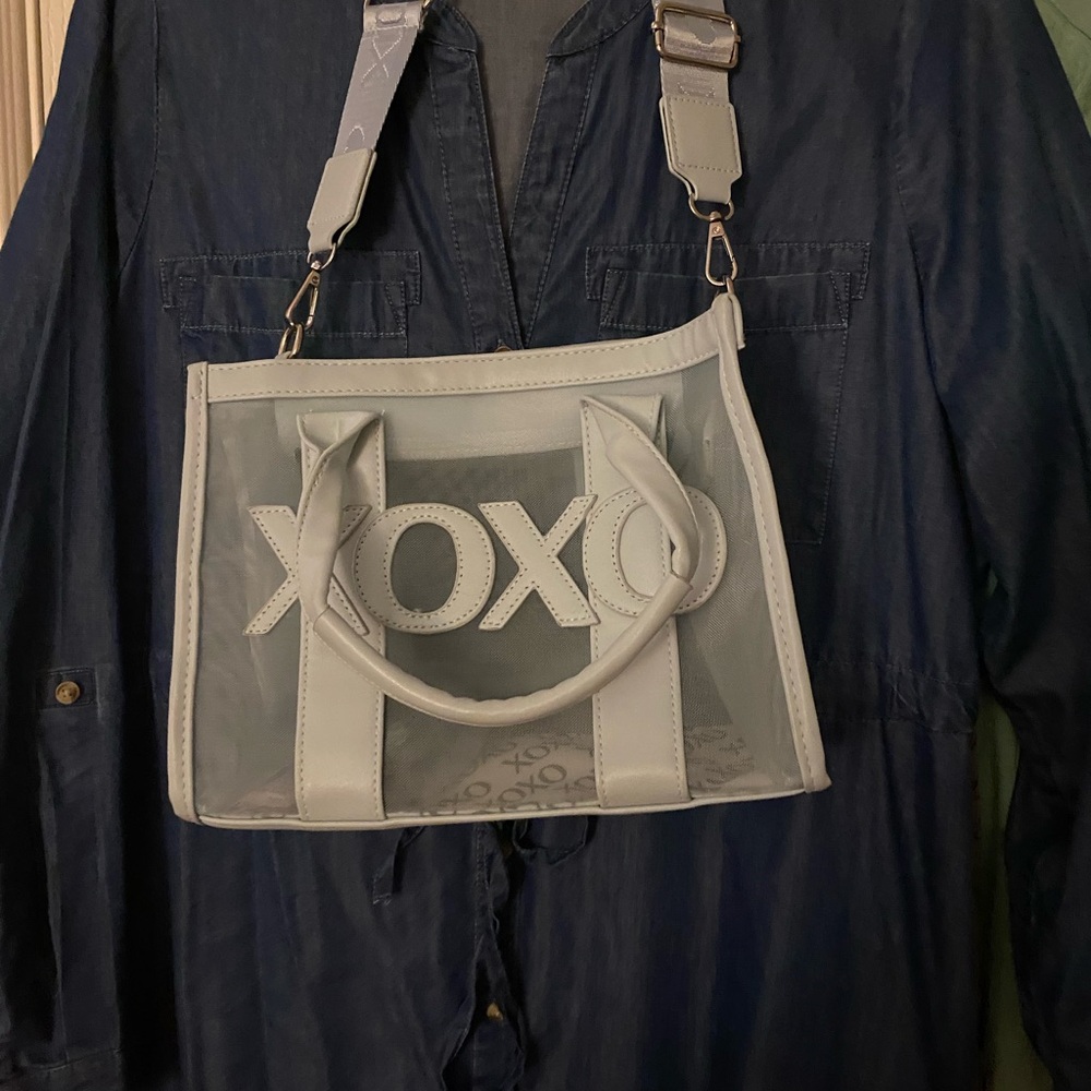 XOXO Clear Handbag with baby blue Accents